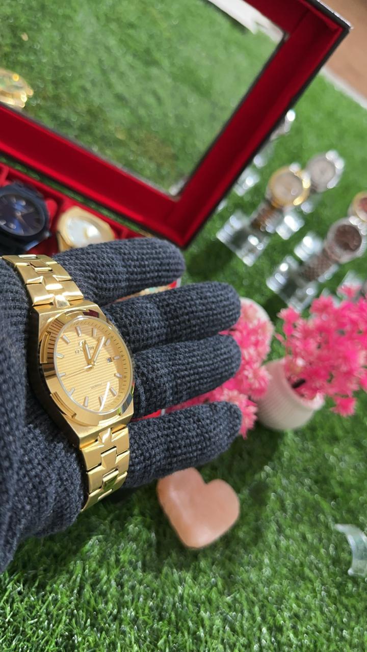 Premium Quality Best Win Watch |Gold + Gold